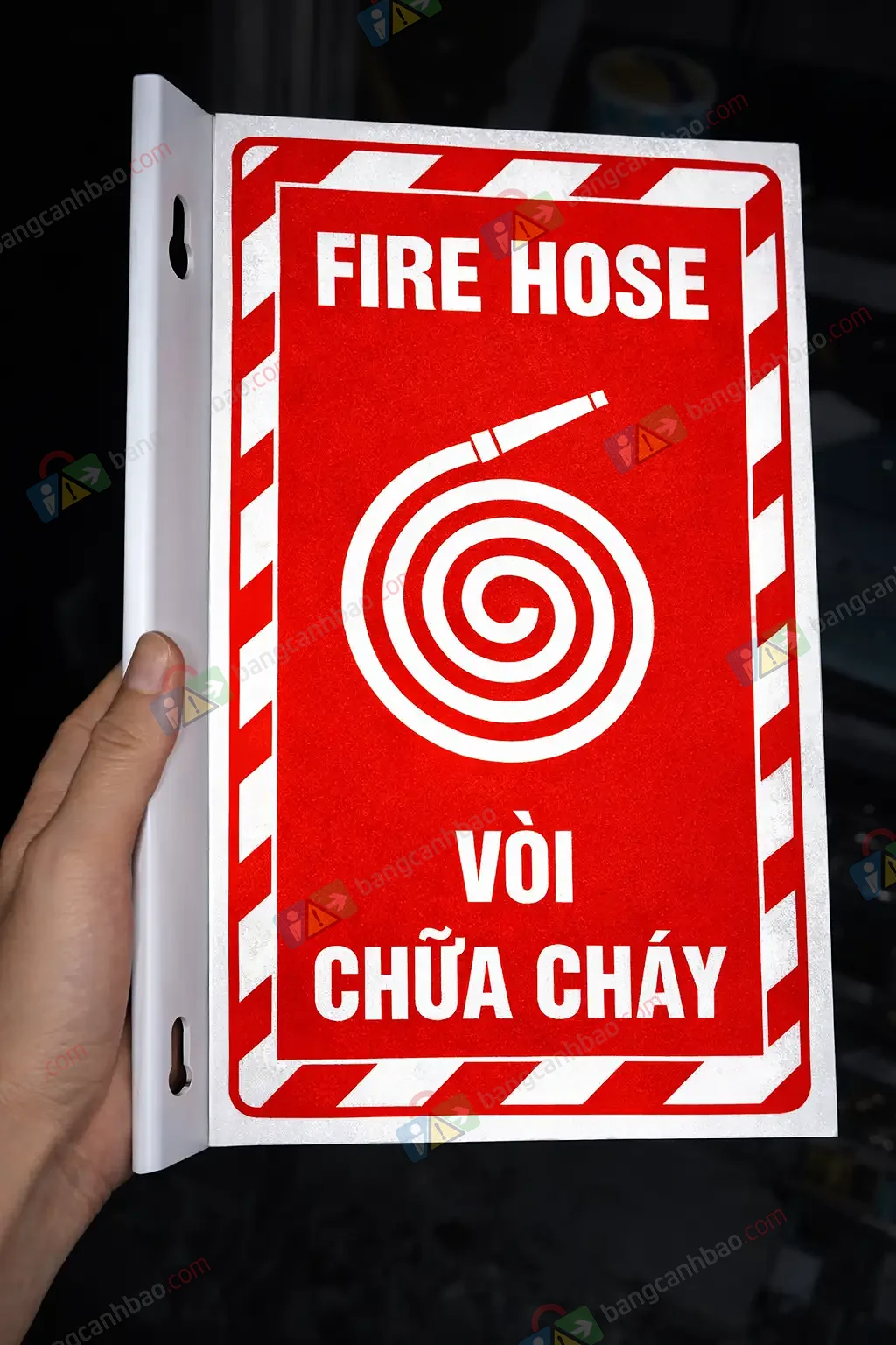 Bảng Tam Giác Vòi Chữa Cháy Phản Quang